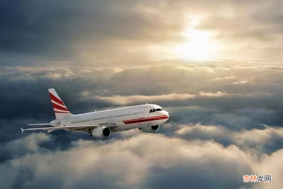 18年前，14岁湖南男孩扒飞机在万米高空飞行1.5小时，后来怎样了