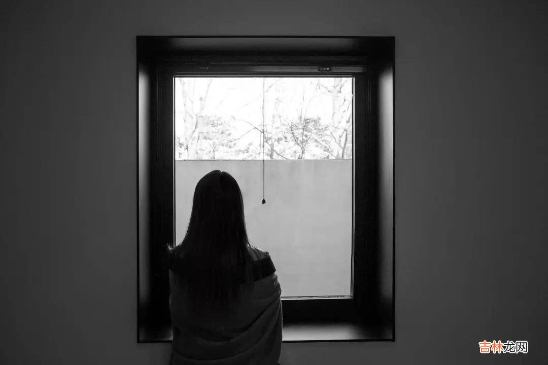 当我学会放“彩虹屁”,女儿的叛逆、厌学消失了,效果立竿见影