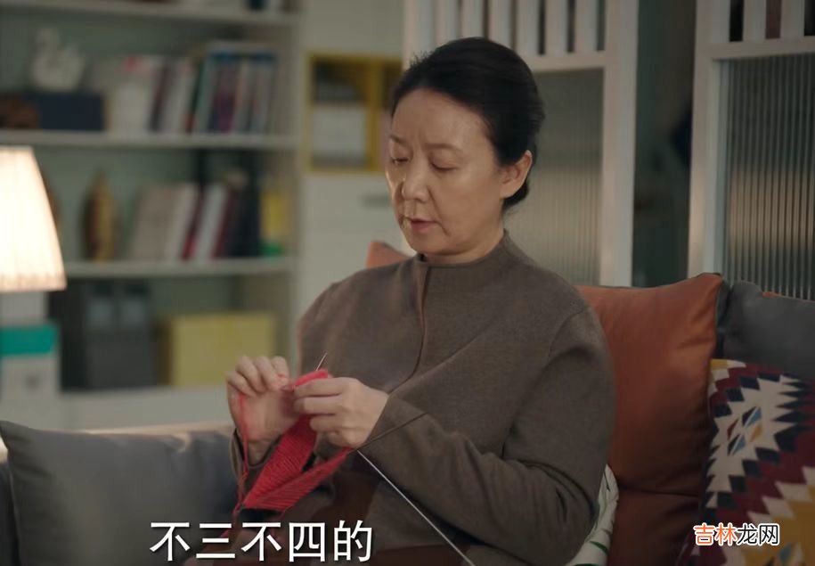 《底线》：李芳凝起诉的根本原因，不是升职，更不是相亲时被藐视