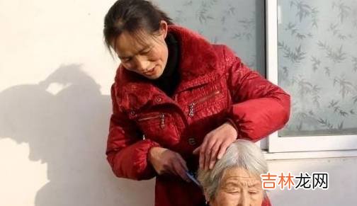 25年后，这3类父母越老越吃香，子女争着赡养，晚年很幸福