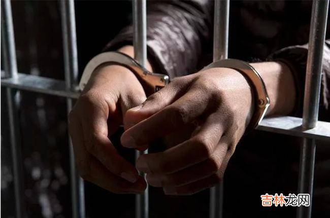 男子性侵未成年女同事未遂后，举报对方敲诈