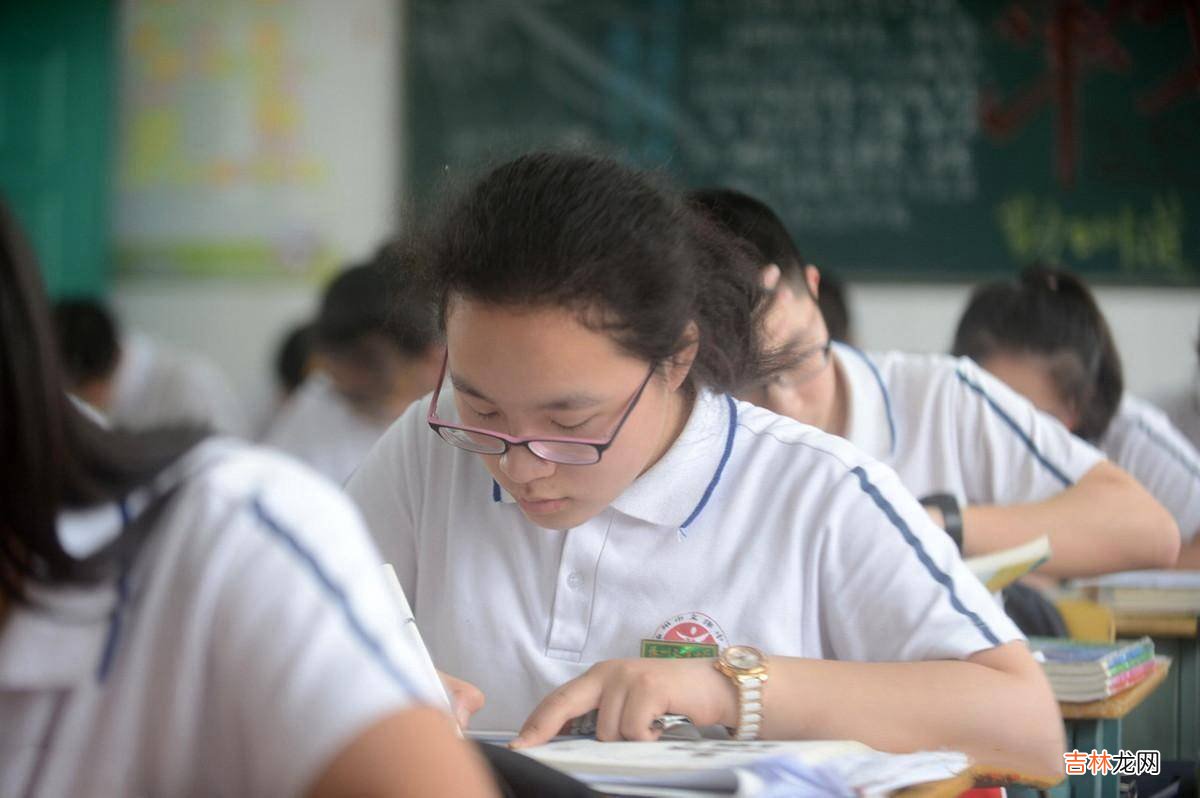 “双减”后，普通学生在初中拿什么跟别人竞争？做到这几点很关键