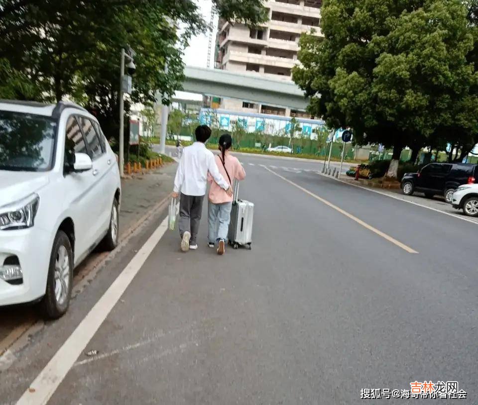 相亲31岁女生有弟弟，父母无退休工资，男方拒绝：“不找无底洞”