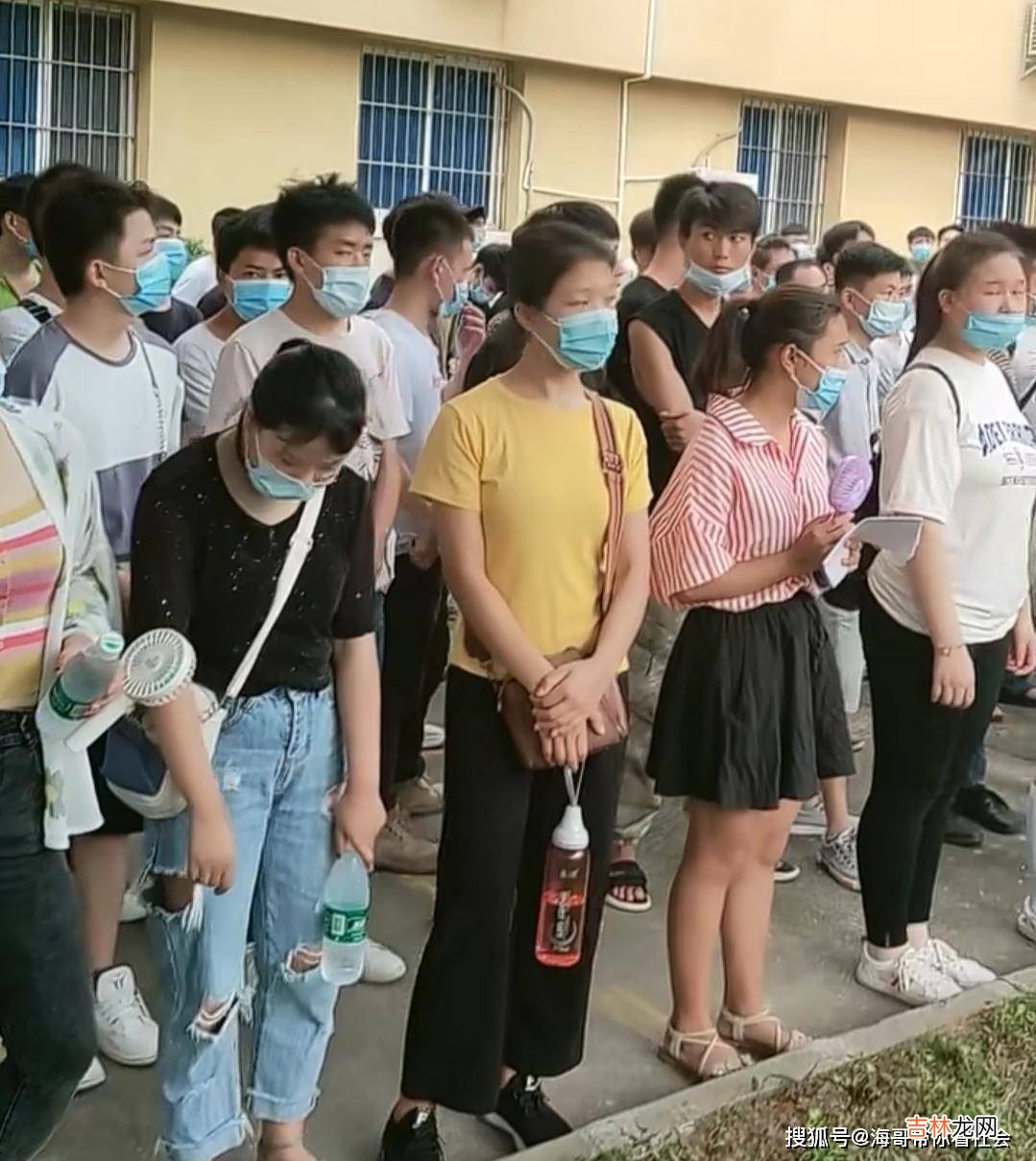 相亲31岁女生有弟弟，父母无退休工资，男方拒绝：“不找无底洞”