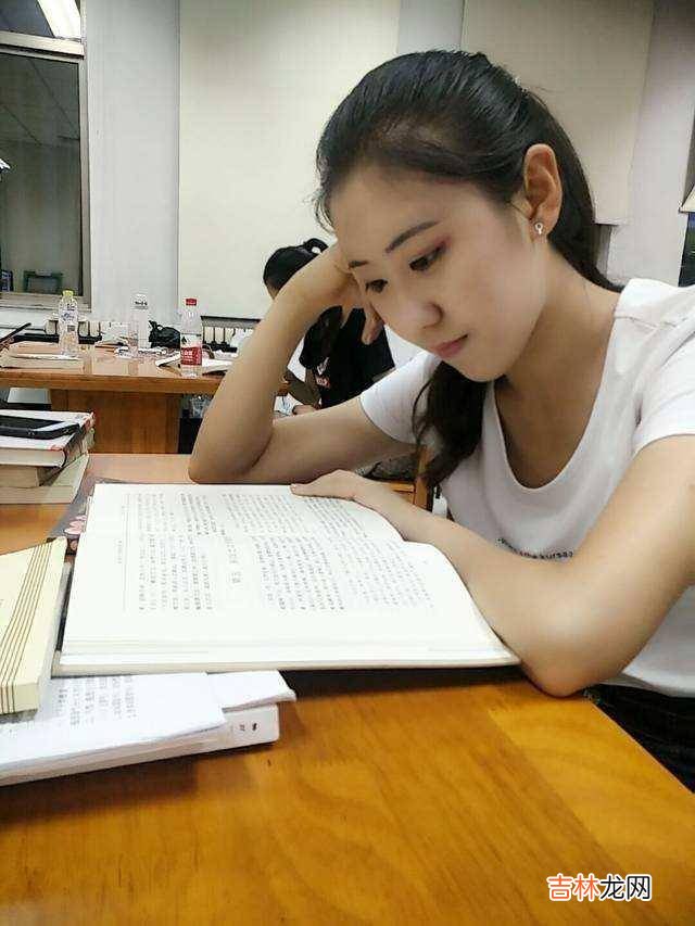 安踏大公子婚礼曝光：幸福婚姻都是势均力敌，剩女的童话梦该醒了