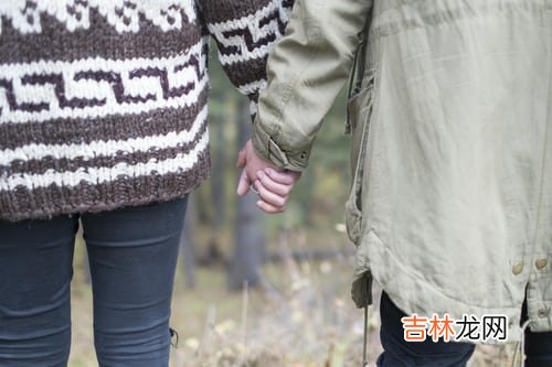 婚内出轨让多少人看透了人心?让多少人知道了 无法去接受婚姻中现实的同时，你也要知道自己已经长大了