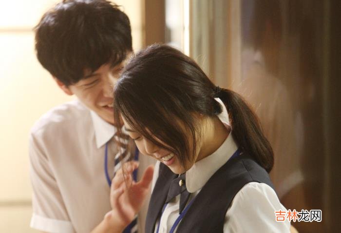 先问你们一个问题你们觉得下面哪一对情侣复合的概率更大?小董和女朋友两个人发生矛盾 你们觉得下面哪一对情侣复合的概率更大?