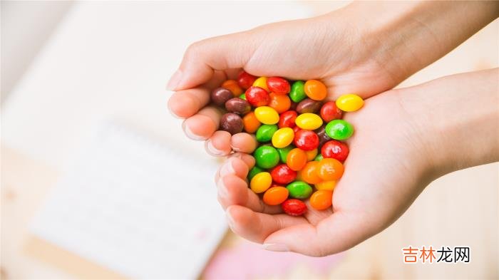 爱情就像悬崖上的一朵花 一个男人的真诚,永远无法用三两句情话来代替