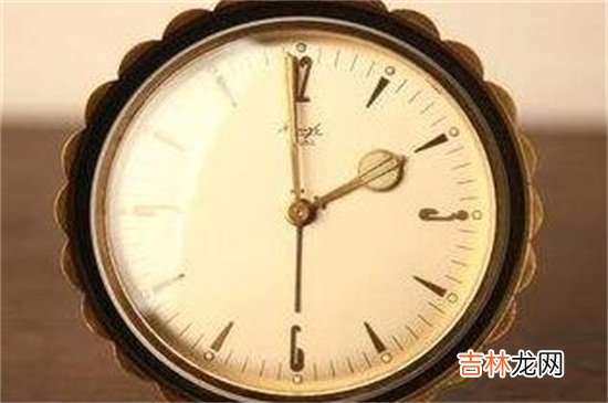 鬧鍾爲什麽老是隔會響