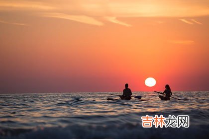经济是支撑生活的基础。|男人只有充分信任你了，才会把家里的经济大权交给你