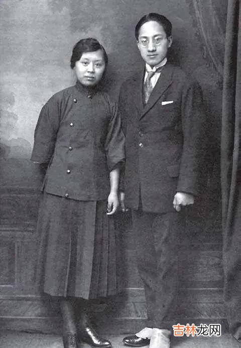 民国往事：三大才女一台戏，争抢渣男遗物八宝箱，里面有什么？