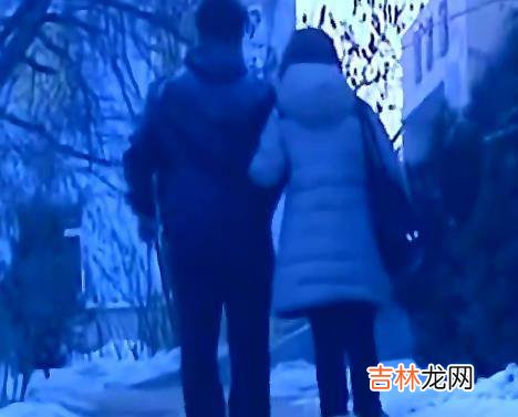 大学生被打得重伤身亡,抢救20多天都没睁眼,临终前却突然睁开眼