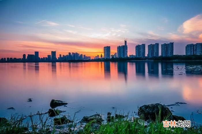 我不知道你这次定义了什么。|女朋友曾经问我,如果我们分手了,你会不会把我删了?