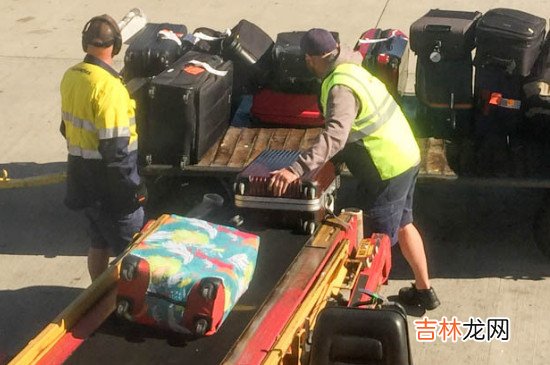 28寸行李箱托运免费吗