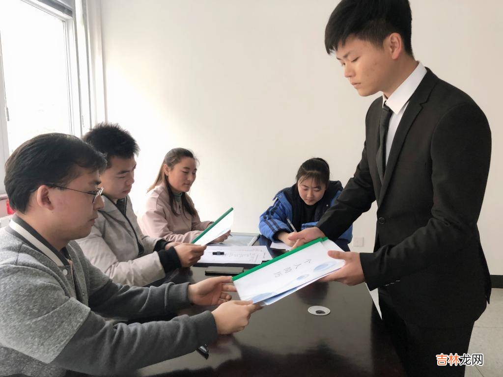 不愧是女博士，谈6年男友分手后不哭不闹，一周后让对方“后悔”