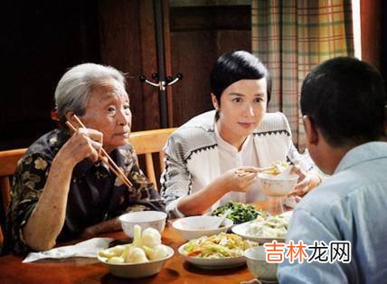 她是国家一级演员，去世时少有人知，孙子因救人殉职被称大英雄