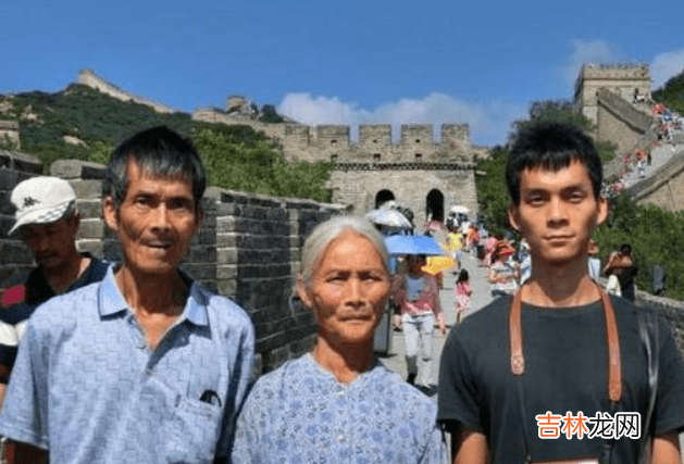 广西“复读王”唐尚珺，将再战一次高考，愿他早日回归普通生活