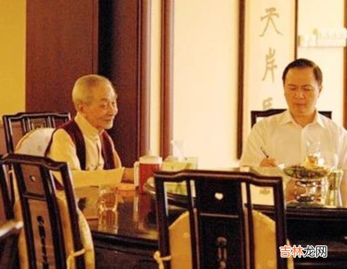 曾有科学研究表明：人的一生差不多会遇到2000万人左右 一个没有好的德行加持的人，纵使人前显贵，人后也必定要受人唾弃