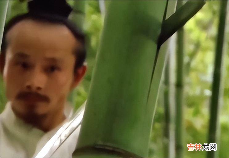 武当陈师行的封神场面：嘴上说相信科学，转头却从19米悬崖跳下