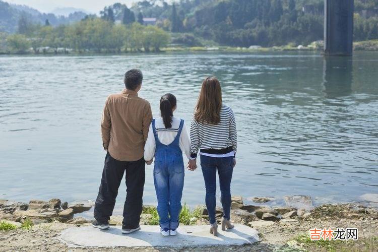 为什么很多女性在做了妈妈之后，对夫妻关系越来越不满意了？