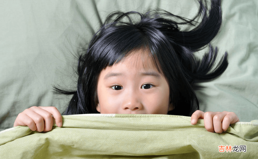 爸爸一时冲动令高二女儿多年的努力被毁了：别让娃为你的任性买单