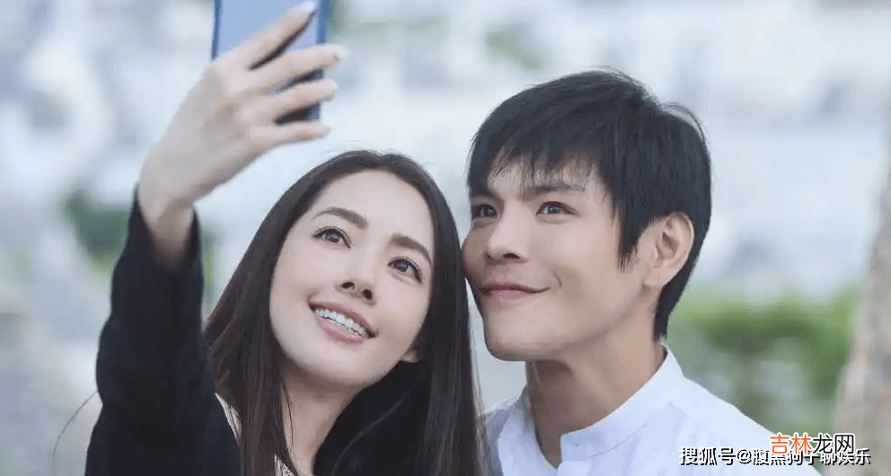 郭碧婷与公婆为女儿庆生，儿子也一起办百日，全家福唯有向佐缺席