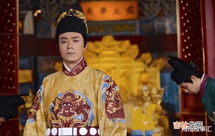 皇帝晚年感慨自己膝下无子，太监偷偷说：冷宫里，你还有一个儿子