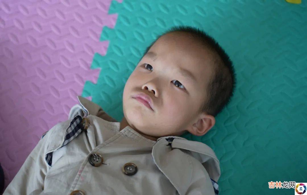 老人为残疾女儿找了一个夫婿，让她未来有依靠，孩子出生后成累赘