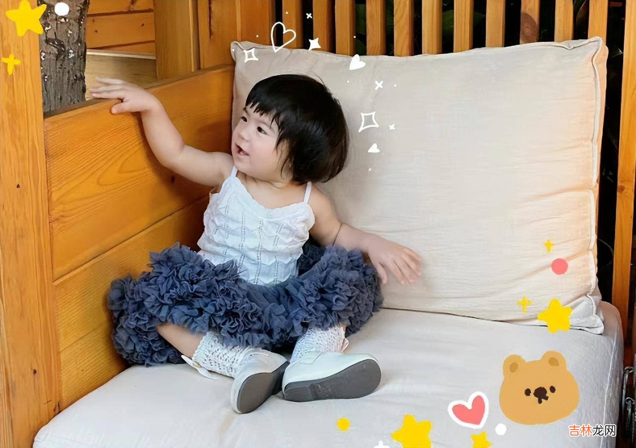 姜潮重阳节晒儿子，3岁丹尼尔请伙伴做客，精心打扮去买菜好可爱