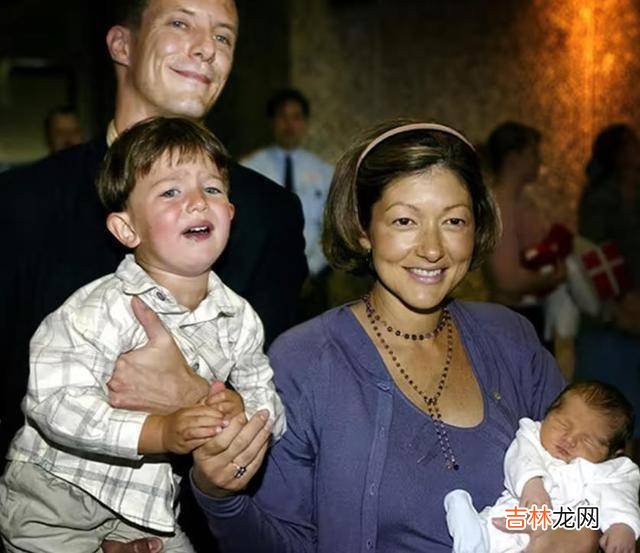 丹麦王室“大清洗”，华裔王妃2个儿子失去头衔：他们不开心！