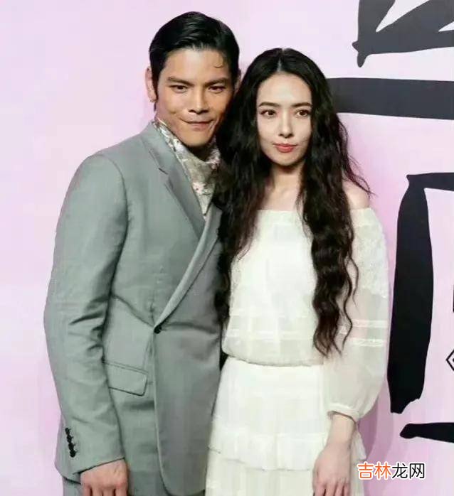 向太晒照与郭碧婷为孙子孙女庆生，二胎儿子正面曝光像妈妈