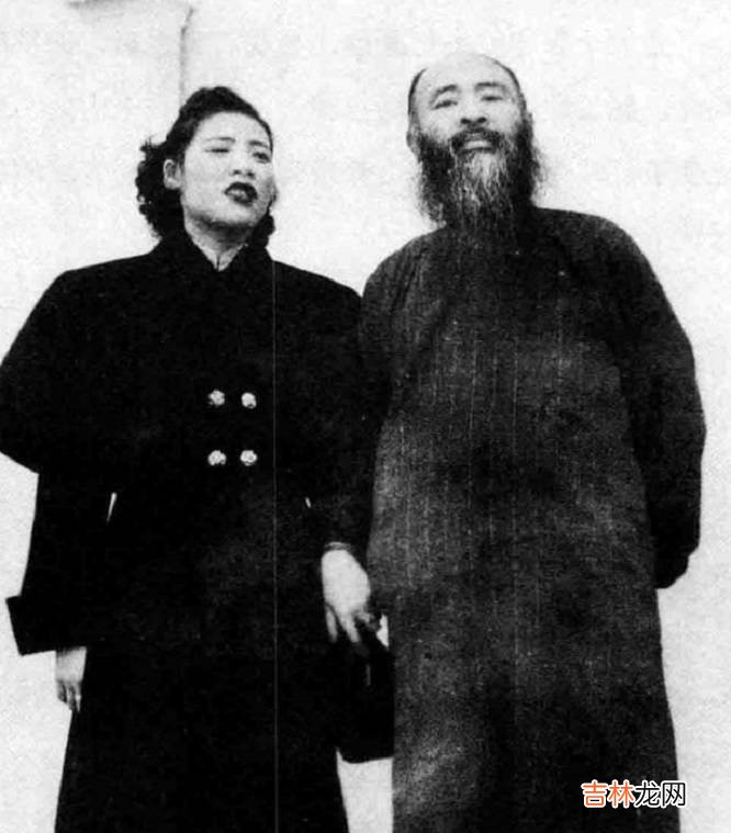 张大千教徐雯波画画，4年后娶回了家，送她一幅画卖了4377万