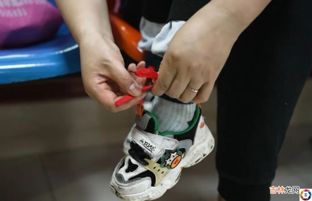 云南一家人命运多舛:孩子重病,爷爷受伤,奶奶车祸,爸爸过劳病倒