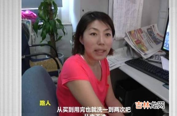 不能亲化完妆的女人？“元凶”竟是粉扑！