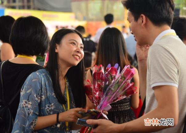 彩礼问题，让无数男女选择不婚不育，“绝户家庭”成为趋势