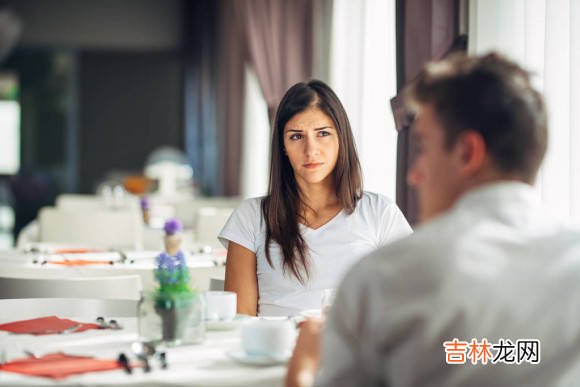 彩礼问题，让无数男女选择不婚不育，“绝户家庭”成为趋势