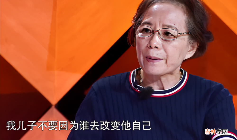 朱雨辰：要求汤唯三从四德，对母亲言听计从43年，至今仍是单身