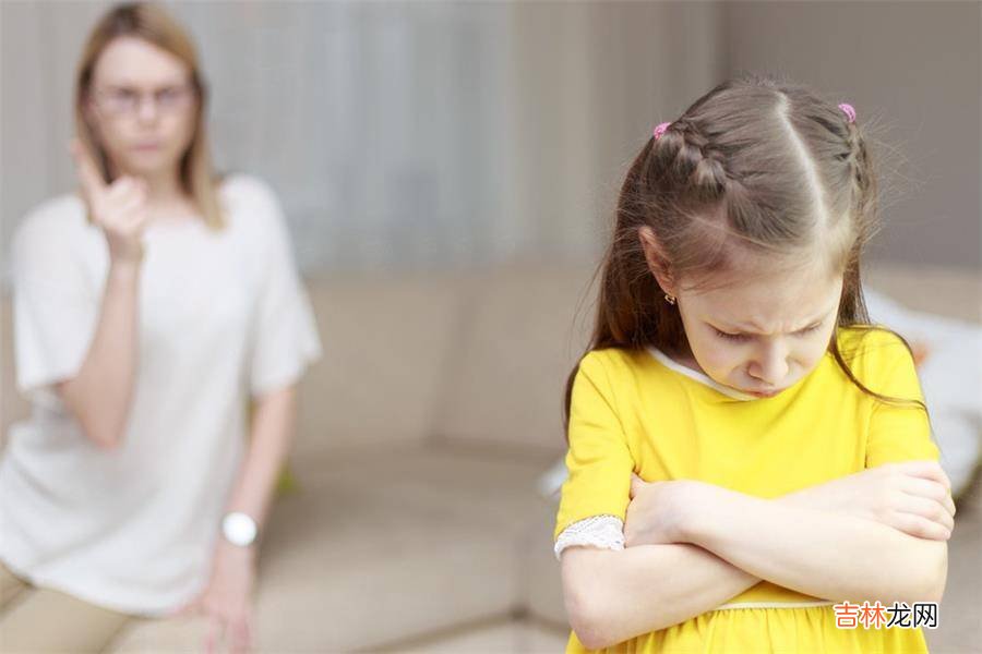 被欺负了,孩子该何去何从?父母的举动很重要