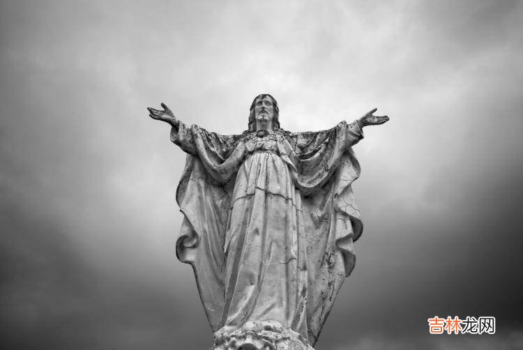 胡闹的波兰!仅有5个半通辽大,立法棒打小三,国宝是游戏