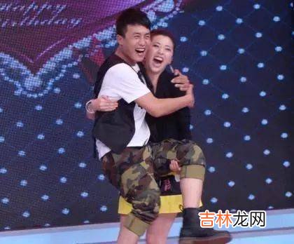 她狠心拒绝杜淳追求，倒追大张伟被拒，却在1个月内怀孕闪婚嫁人