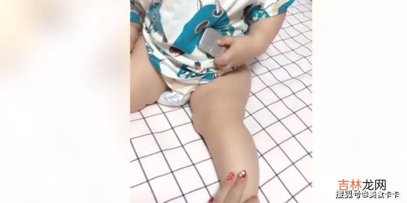 守不住秘密的萌娃，妈妈一问就全部招了，不小心就把爸爸卖了