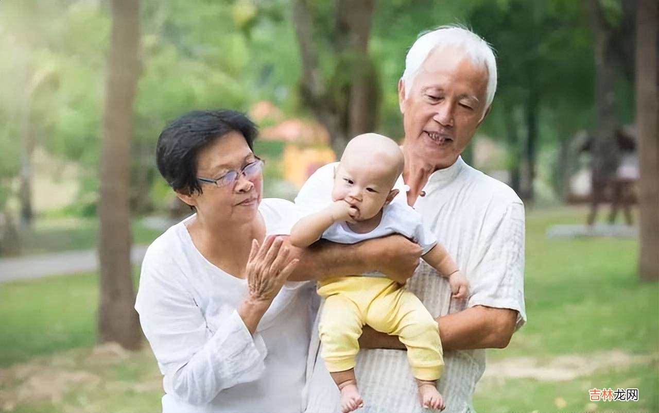 外国家庭为何几乎没有婆媳矛盾？以下三点，我国婆婆就很难做到