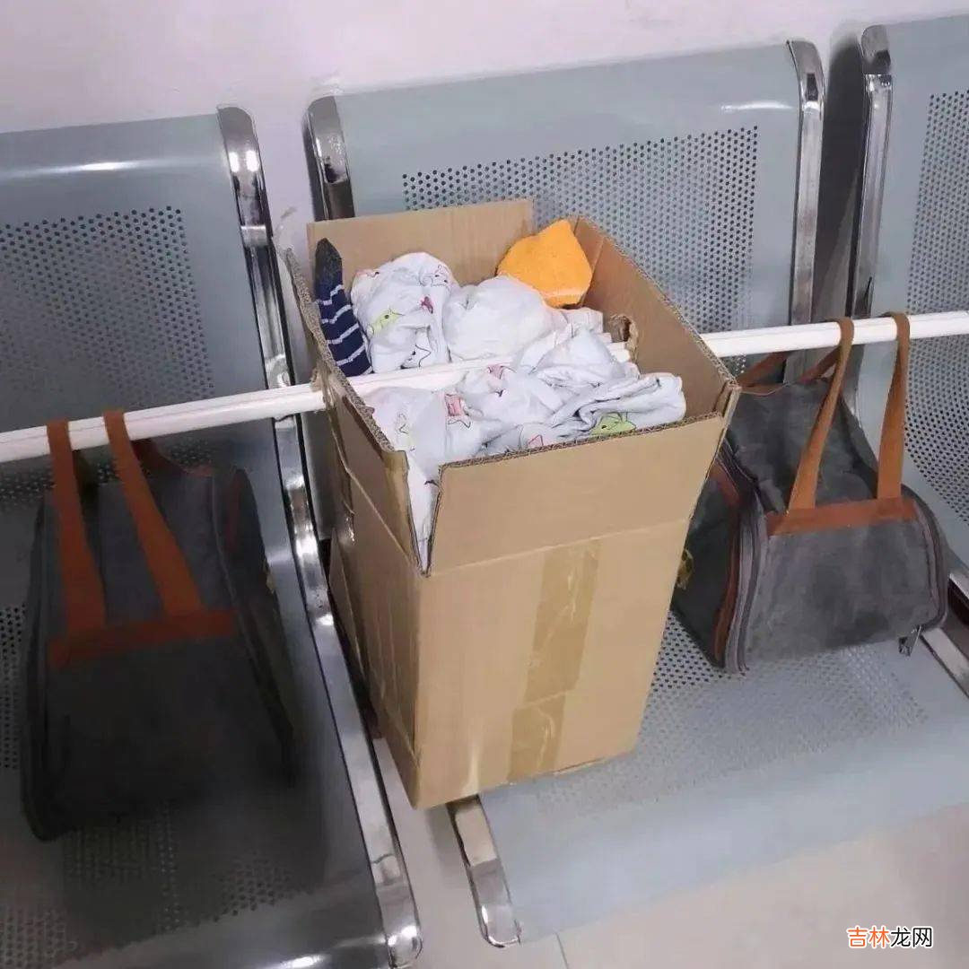 “妈妈太凶了!”8岁男孩怒挑重担离家出走......