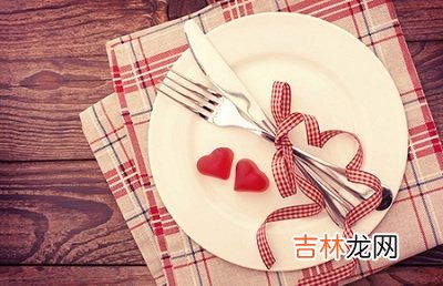 周易算命,2020年11月28日感恩节亥时出生喜用神是火吗？