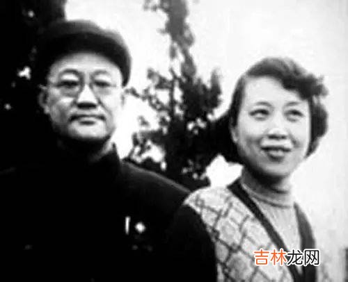 民国绝世好男人：妻子去世后，他把骨灰放在枕边入睡