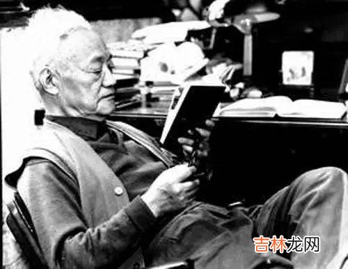 民国绝世好男人：妻子去世后，他把骨灰放在枕边入睡