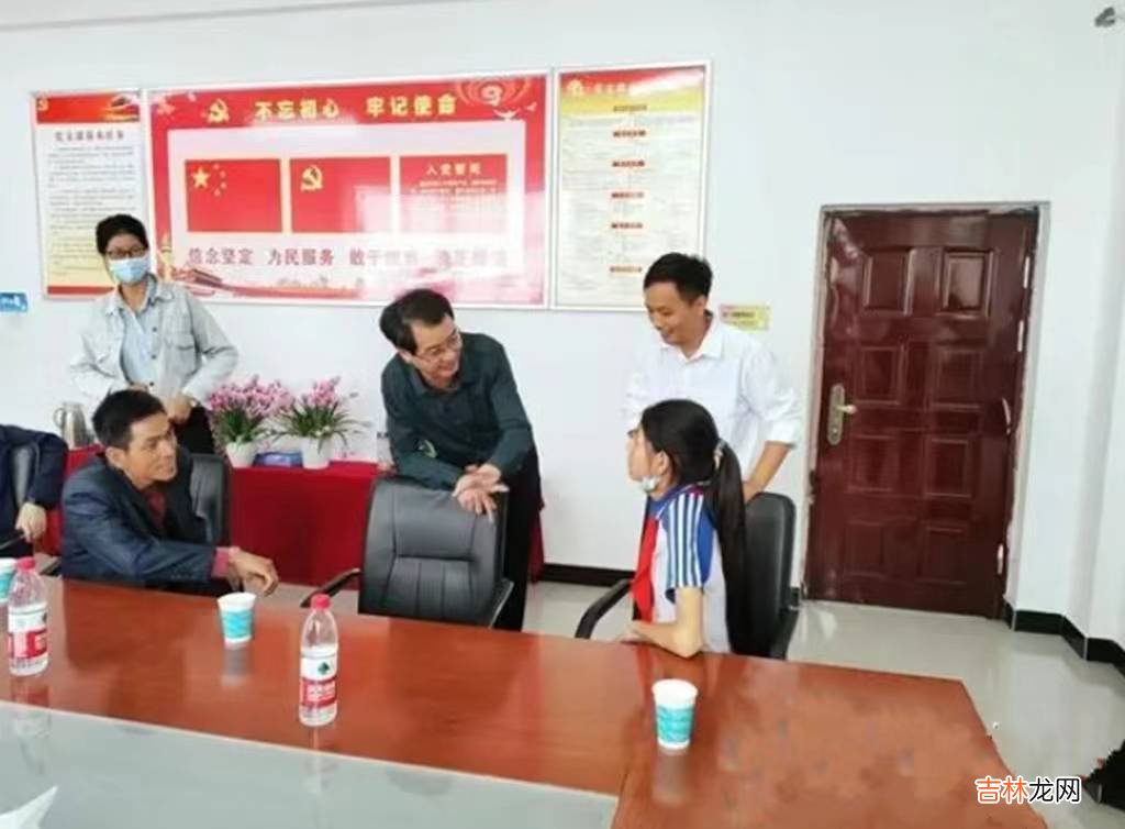 12岁小学生1.9米，被河南省体育局选中，网友：吃什么长大的？