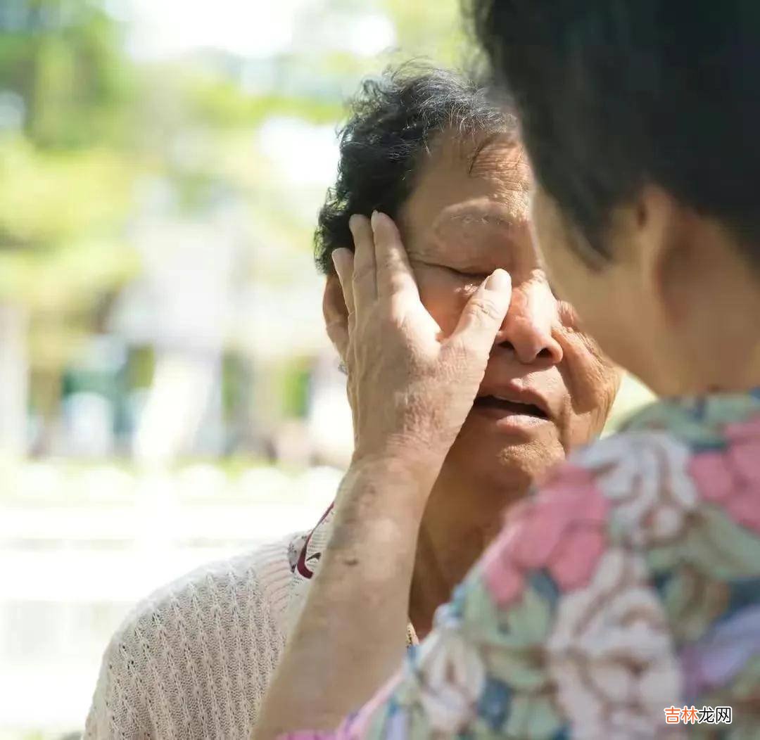 59岁阿姨找老伴：不要房不要彩礼，倒给5000零花钱，但有五个要求