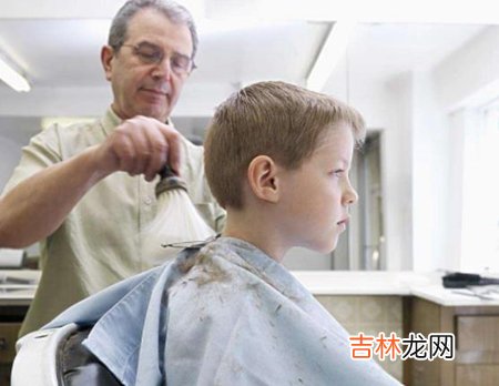 生辰八字算命,2020年农历十二月二十适合理发吗,今天剃头好吗?