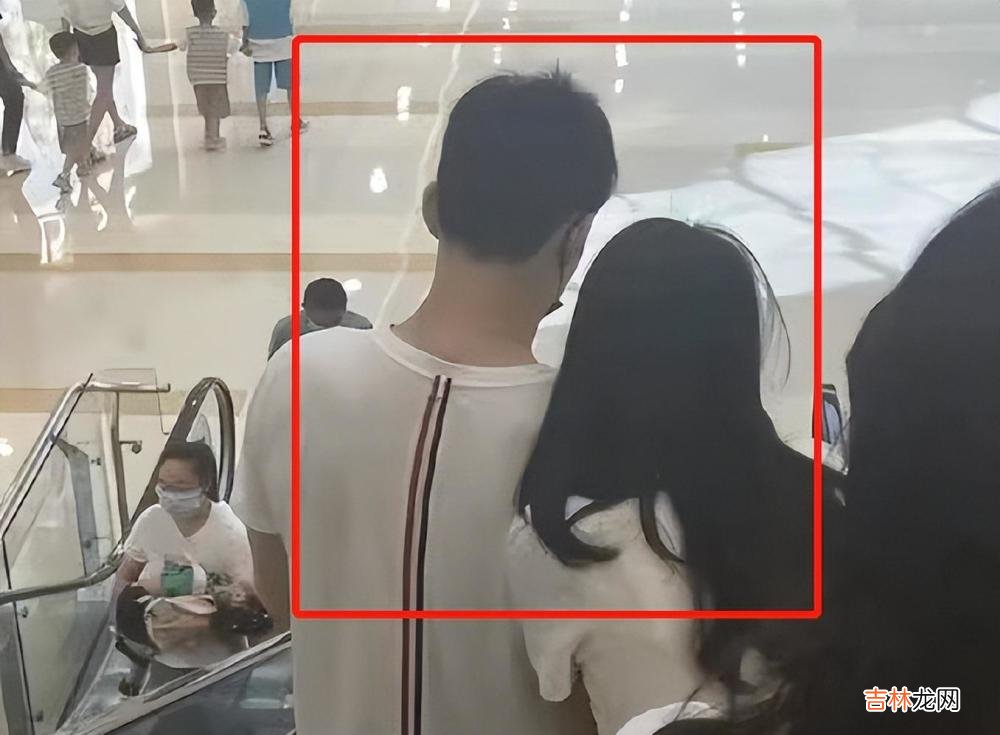 孙杨张豆豆疑似已婚？两人戴同款戒指，曾同回老家姿势亲密见父母